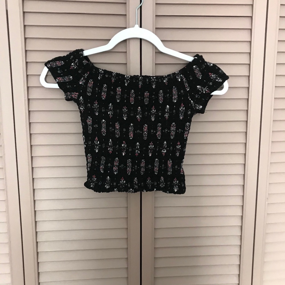Black patterned crop top